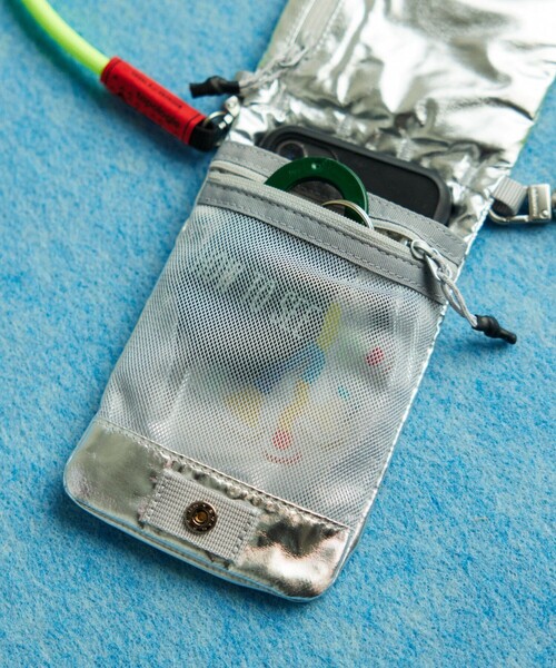 トポロジーフォンサコッシュ　シルバー　本体＆ストラップ Phone Sacoche フォンサコッシュ / Chrome (Metallic) / Bungee