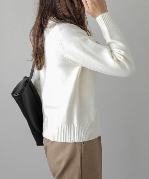 【美品★タグあり】ハチヤーズ　レディース セーター ホワイト/ブラック　Sサイズ 畦編み深みVネックニットプルオーバーsdpxyf3292 アイボリー – [公式