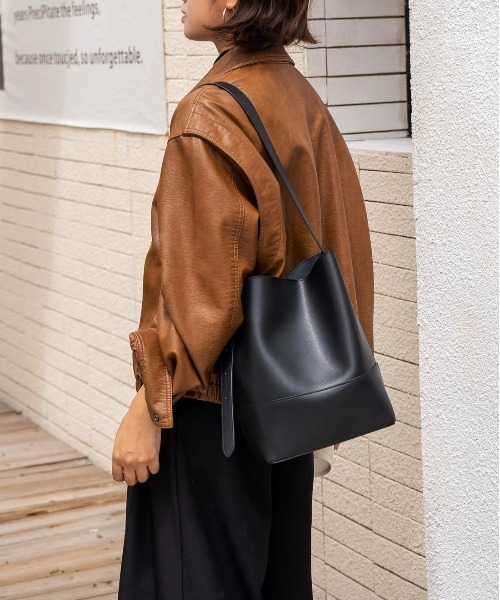 トートバッグ 「 NiiNa / ニーナ 」高品質牛革ソフトバケットバッグ 