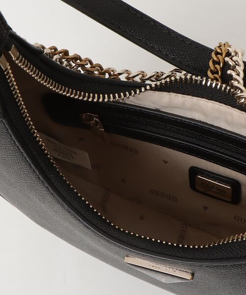 GUESS（ゲス） ショルダーバッグ バッグ DAVINA Shoulder Bag ホーボー
