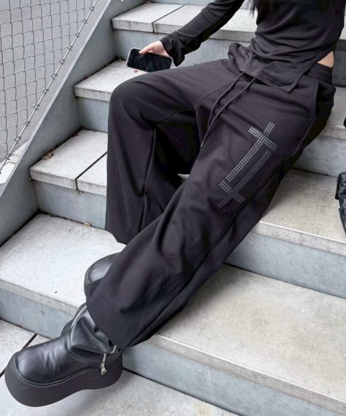 ワイドパンツ スウェットパンツ ジャージ 「nmtc+」cross studs sweat