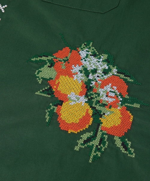 「HUF」 半袖シャツ SMALL ダークグリーン メンズ_画像3
