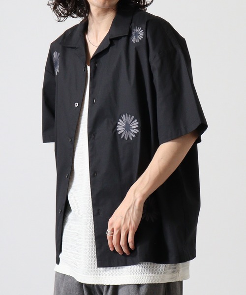値下げ★新品未使用★ Allege(アレッジ)刺繍開襟シャツ 値下げ☆新品未使用☆ Allege(アレッジ)刺繍開襟シャツ