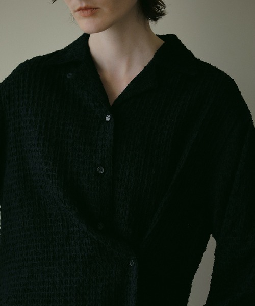 MANOF レースカラーシャツ ブラック MANOF（マノフ）の「LACE COLLAR SHIRT（シャツ/ブラウス）」 - WEAR