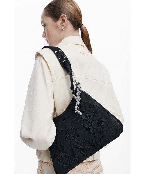 Aéla ブラックレザーショルダーバッグ Desigual（デシグアル） ショルダーバッグ バッグ 3Dエンボス