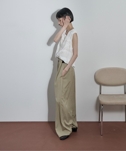 THE Yon ワイドパンツ パンツ ピンストライプタックワイドパンツ