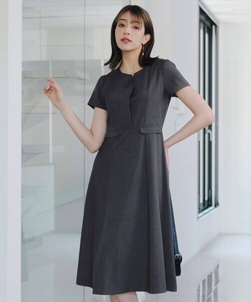 【関税込み】Silk Laundry ブラック 90's ミディアムワンピース Silk Laundryのブラック 90's ミディアムワンピースがセール中
