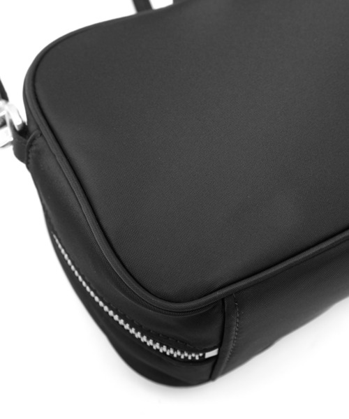 JNBY ショルダーバッグ バッグ Elongated Boston Shoulder Bag