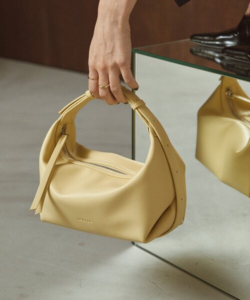 CAPRICIEUX LE'MAGE ショルダーバッグ バッグ 「人気のため再