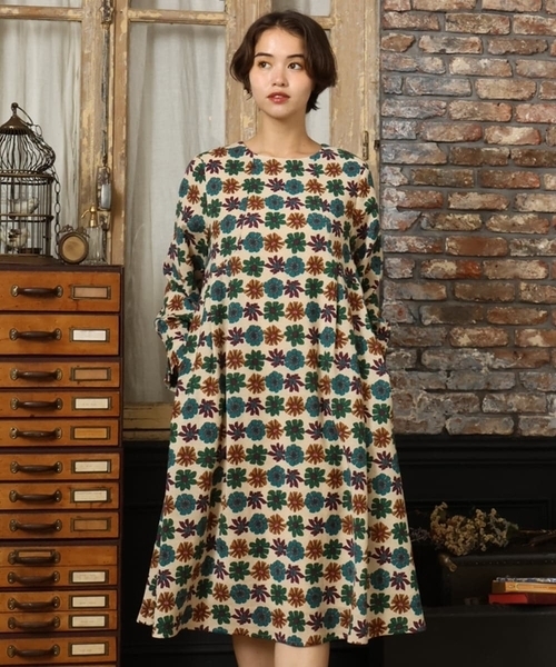 Jocomomola（ホコモモラ） ワンピース Calle Imperial フラワー