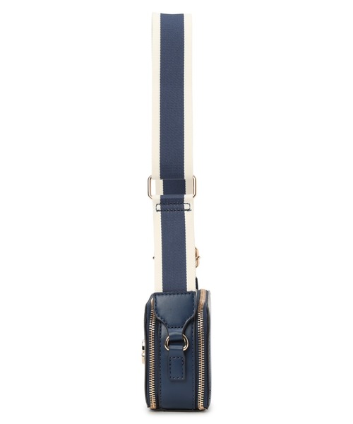 【ブラック(BLA)】GUESS ショルダーバッグ (W)CARRARA Mini Crossbody ブラック(BLA)】GUESS ショルダーバッグ (W)CARRARA Mini Crossbody