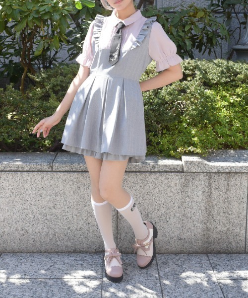 美品✨フォクシー 芸能人着用 ステッチワンピース Aライン フォーマル グレー axes femme（アクシーズ ファム） ワンピース ネクタイ付セットアップ