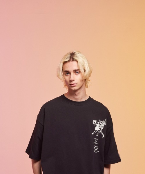 「rehacer」 半袖Tシャツ LARGE ブラック メンズ_画像9