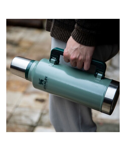 水筒 STANLEY / クラシック真空ボトル 1.9L 水筒 サイズ