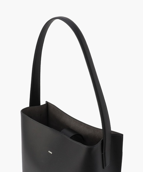 FARO（ファーロ） ショルダーバッグ バッグ Calma Shoulder Medium