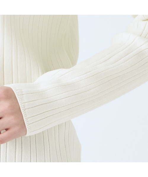 ボリュスリニット ホワイト セール】ポリエステルボリュームスリーブKNIT（ニット/セーター