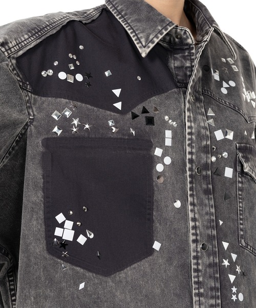 ブラウス シャツ Embellished Distressed Shirt レディースの画像