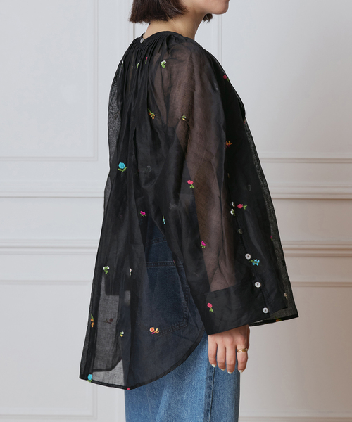 IENA LA BOUCLE（イエナラブークル） ブラウス シャツ フラワー刺繍