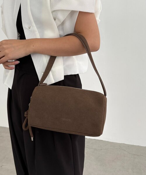 CAPRICIEUX LE'MAGE（カプリシューレマージュ） ショルダーバッグ