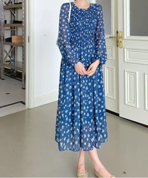 FINEnough ワンピース ドット風小花柄シャーリングワンピース