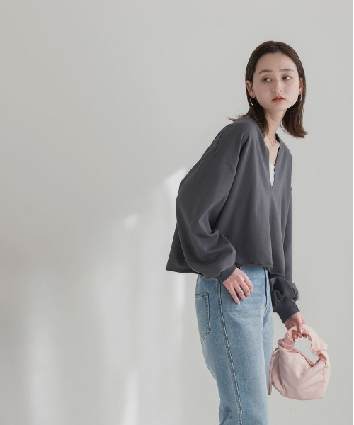 ad thie（アドティエ） トレーナー スウェット 切りっぱなし Vネック