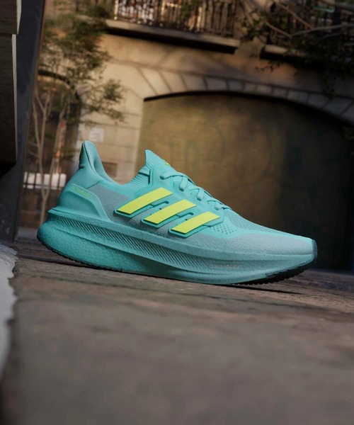 adidas（アディダス） スニーカー ウルトラブースト 5 / Ultraboost 5