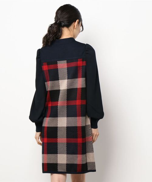 BLUE LABEL CRESTBRIDGE（ブルーレーベルクレストブリッジ） ニット