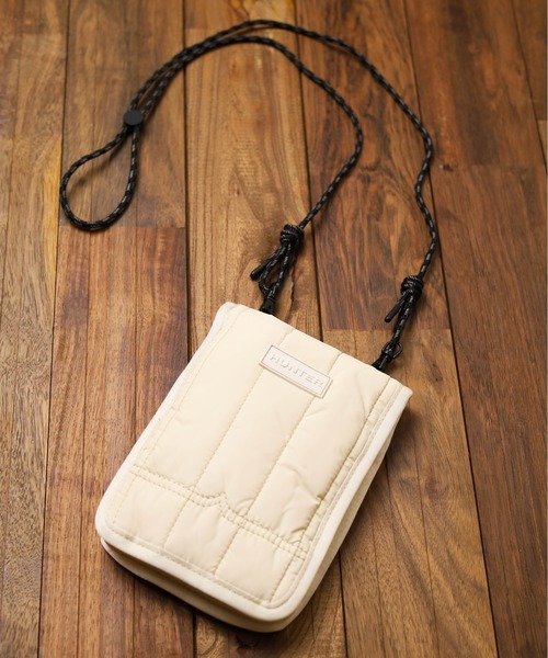 ショルダーバッグ・ポシェット HUNTER UNISEX Intrepid Puffer Essential Phone Pouch White Wi UNISEX】INTREPID PUFFER ESSENTIAL PHONE POUCH（ポーチ