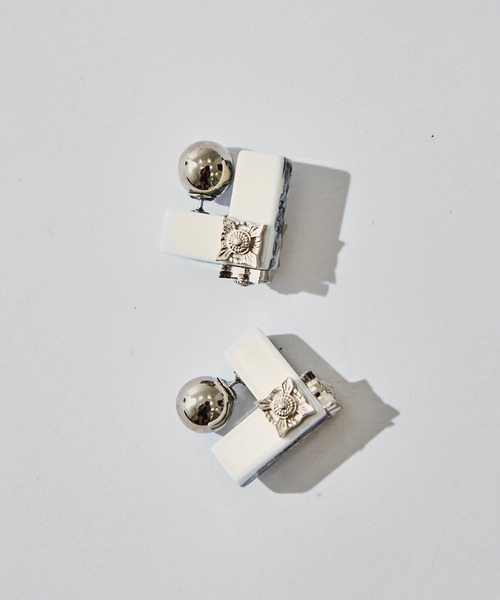ピアス 「TOGA PULLA/トーガプルラ」Marble motif pierced earrings/マーブルモチーフピアスイヤリング レディースの画像