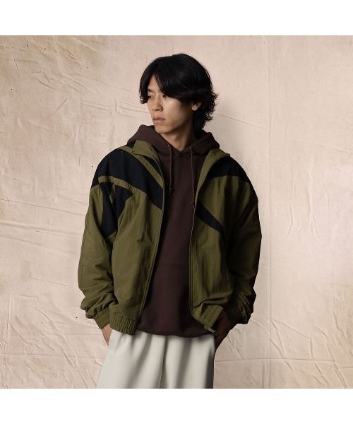 Reebok（リーボック） ナイロンジャケット クラシックス ベクター