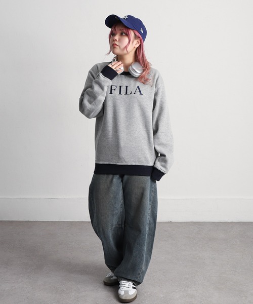 新品同様品＊FILAフィラ＊2023年秋冬ライトグレー×黒ロゴが可愛いスウェット FILA（フィラ） トレーナー スウェット 「別注」 アソート ロゴ ルーズ