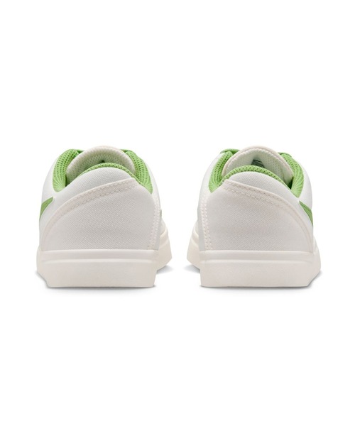 新品・未使用品！NIKE SB キッズシューズ サイズ15cm 新品未使用】Nike ベビーシューズ 833537-102 ホワイト 15cm