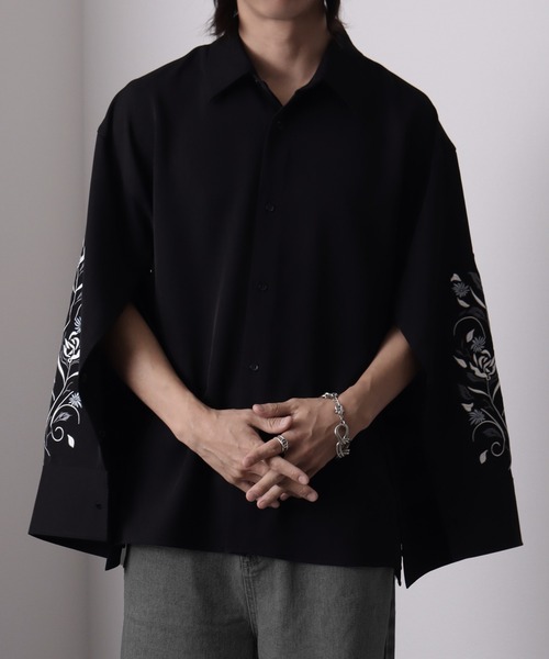 boohoo MAN★半袖 ボタン留め リネン風 刺繍 シャツ ワイシャツ BOOHOOMAN シャツ(メンズ) - 海外通販のBUYMA