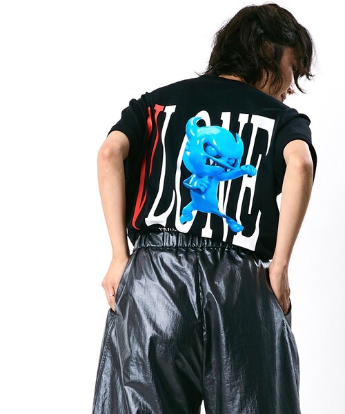 1月限定価格!!新品未使用タグ付き　VLONE グラフィック Tシャツ Lサイズ FREAK'S STORE（フリークスストア） tシャツ VLONE/ヴィーロン 限定