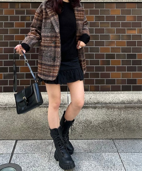 【美品】Church's ブラック レースアップ　ミドルブーツ 美品】Church's ブラック レースアップ ミドルブーツ 美品】Church's