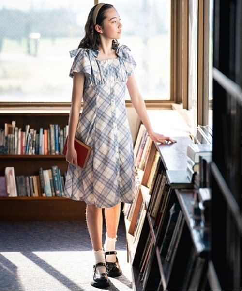 pom ponette juniorワンピース　Ｌサイズ pom ponette junior×LOVOT スクールコーデワンピース(ライト