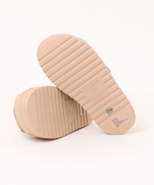 Steve Madden ゴールドトリム エレガント フラット サンダル Steve Madden エレガント ゴールドトリム フラット サンダル