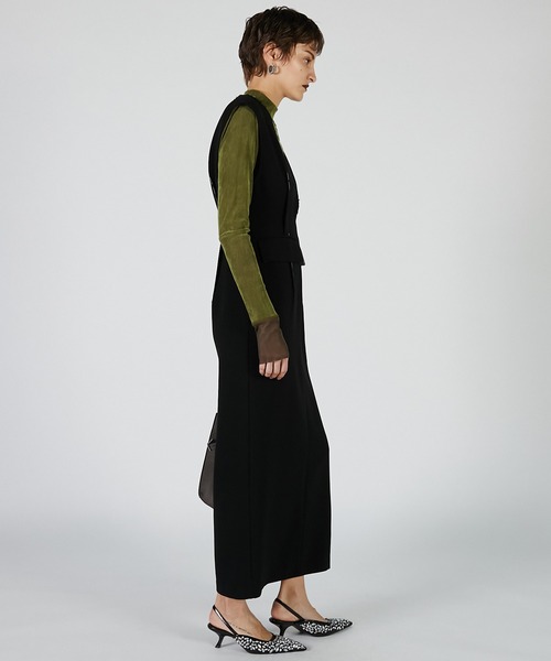 ワンピース ハンドステッチディープVドレス / Hand-stitched Deep V-neck Dressの画像