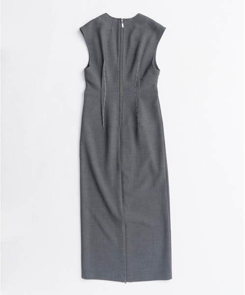 ワンピース ハンドステッチディープVドレス / Hand-stitched Deep V-neck Dressの画像