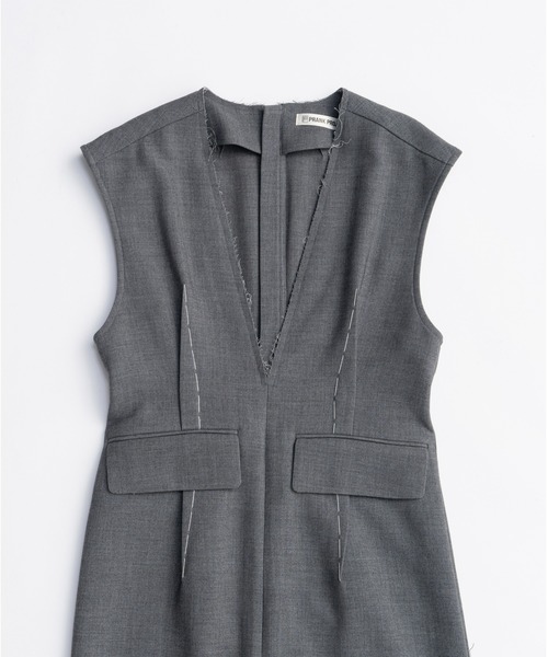 ワンピース ハンドステッチディープVドレス / Hand-stitched Deep V-neck Dressの画像