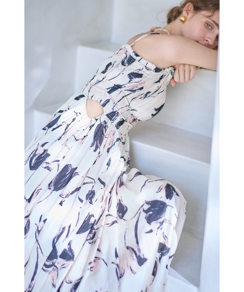 Estella.K ワンピース Julia Satin print Long Dress シャーリング
