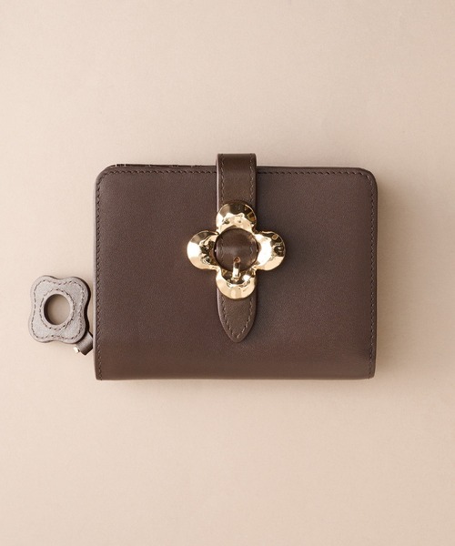 未使用✨HASHIBAMI ハシバミ 二つ折り財布 フラワー ベージュ レザー Hashibami（ハシバミ） 財布 「HASHIBAMI」フラワーバックル 二つ折り