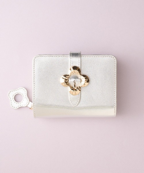 未使用✨HASHIBAMI ハシバミ 二つ折り財布 フラワー ベージュ レザー Hashibami（ハシバミ） 財布 「HASHIBAMI」フラワーバックル 二つ折り