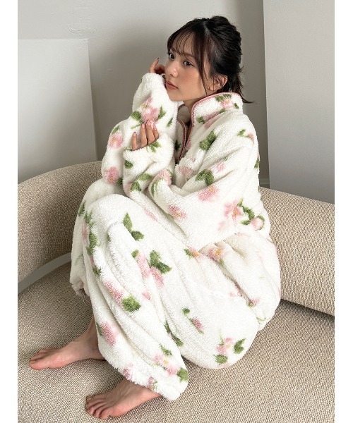 SNIDEL HOME パジャマ ルームウェア ボアフリースハーフジップトップス