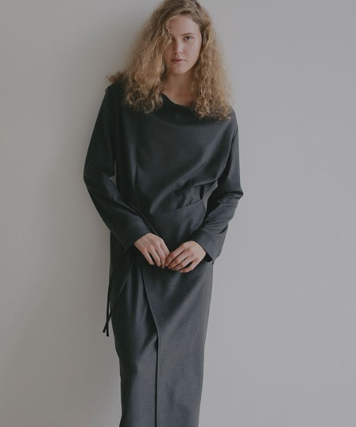 ETRE TOKYO（エトレトウキョウ） ワンピース ウーステッドドレープ