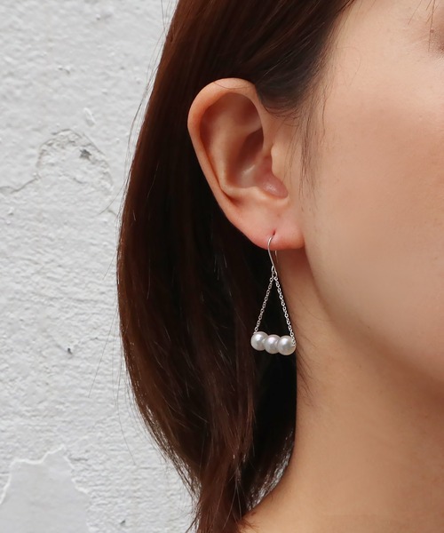 ピアス あこや真珠 3珠付 トライアングル ピアス レディース メンズの画像