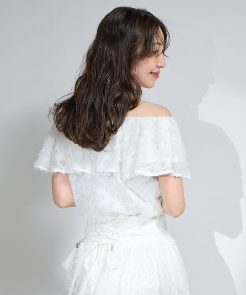 ラブティックボンボン　カットジャガードフリルカラーブラウス　新品　オフショル La boutique Bonbon ブラウス シャツ 「セットアップ可・最強愛