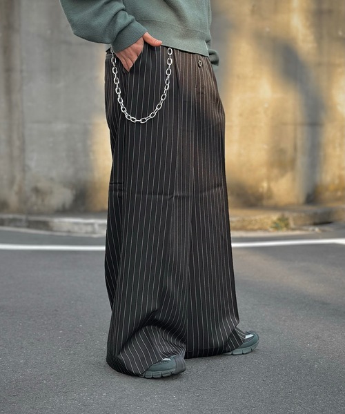 MandO（エムオー） ワイドパンツ スラックス 2WAYキーチェーン付ボタン