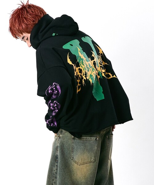 極美品！VLONE プルオーバーパーカー 緑 FREAK'S STORE（フリークスストア） パーカー VLONE/ヴィーロン 限定