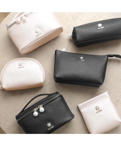   財布  ポーチセット  Maryquant 新品未使用 MARYQUANT マリークワント チェーン付きポーチ お財布